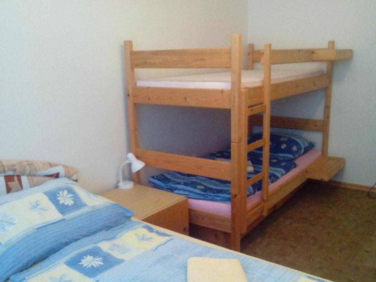 Ubytovani V Mladych Bukach Mlade Buky Room photo